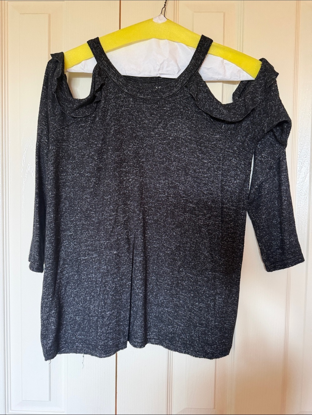 American Eagle Outfitters Charcoal Cold-Shoulder Long Sleeve Top